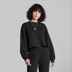 Wild Fable Black Pullover Cropped Sweatshirt